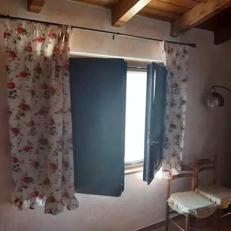 Li Mindi Di Mezu * Calangianus